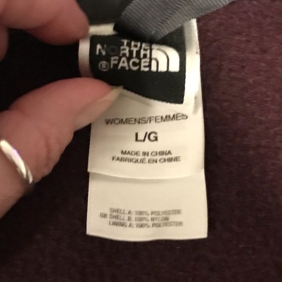 **SOLD** North Face Fleece - Picture 8 of 8